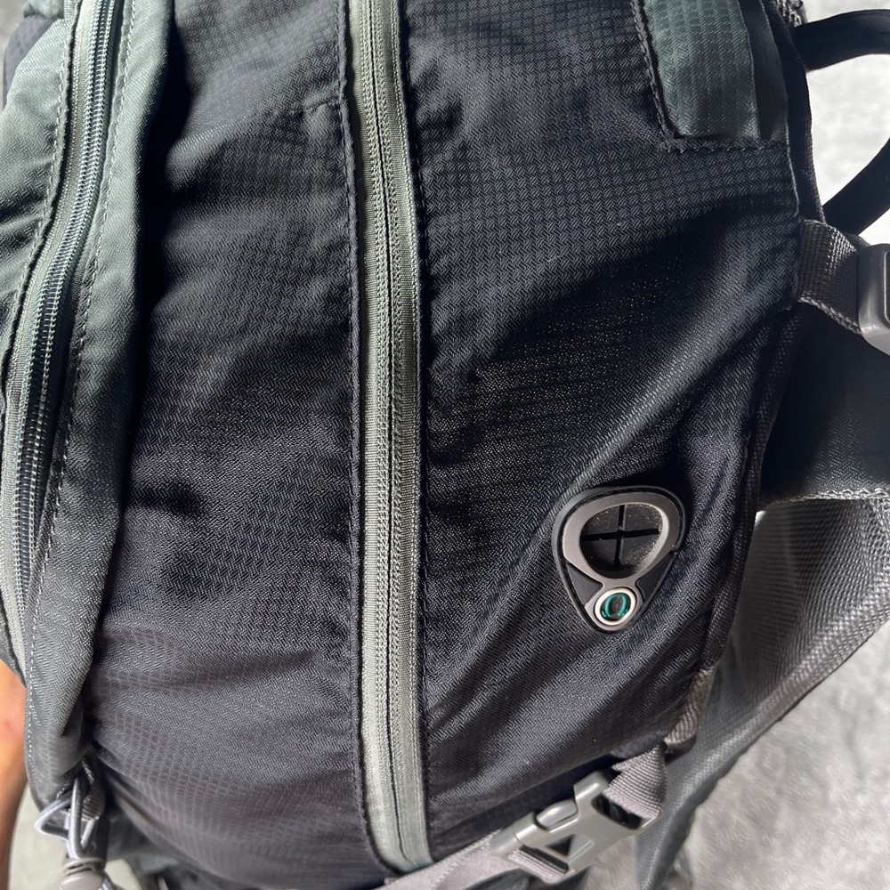 OutdoorMaster Backpack Hiking Daypack Lightweight… - image 10